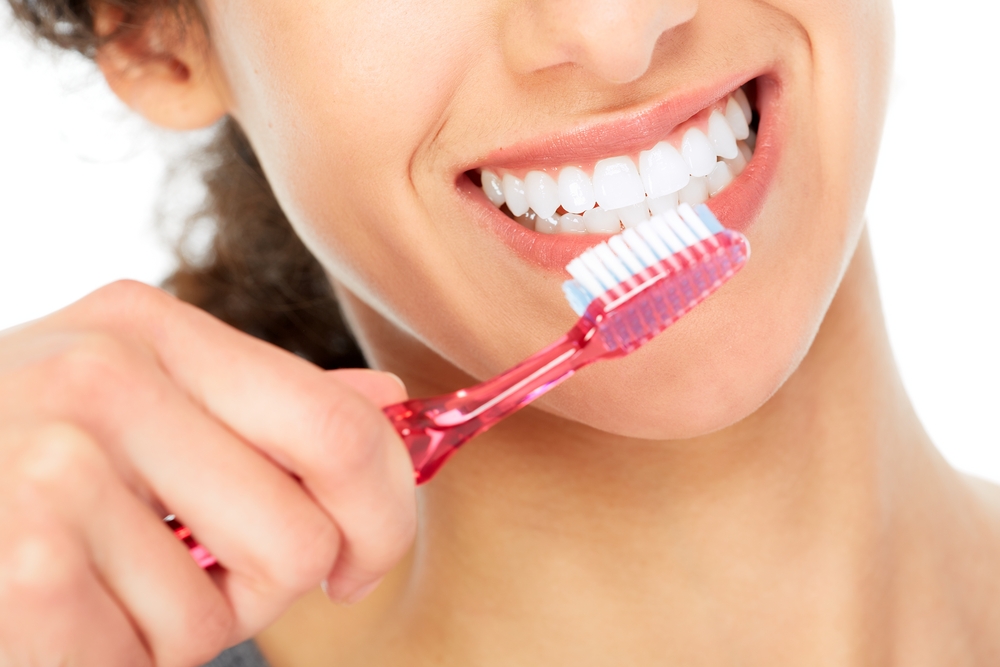 Escova dental: saiba como escolher o modelo ideal